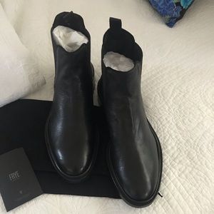 Mens black Frye Greyson Chelsea Boots New in box